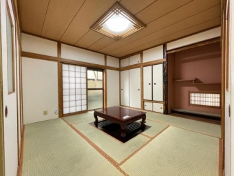 和室８帖：落ち着いた雰囲気の和室は、家族の憩いの場としてもご使用いただけます