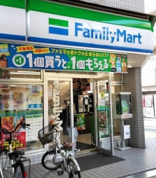 ファミリーマート　京橋店